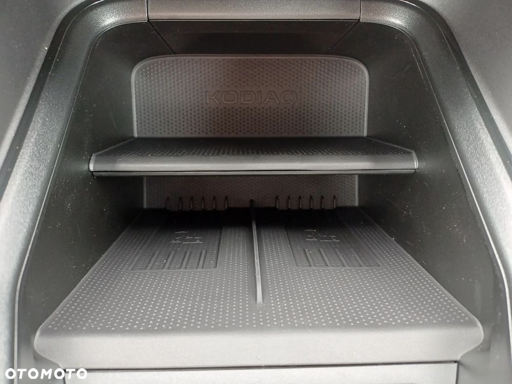 Skoda Kodiaq 2.0 TSI 4x4 Drive DSG - 30