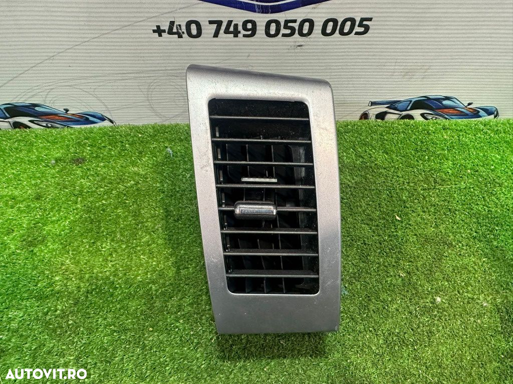 Grila centrala aer gura ventilare consola centrala mitsubishi outlander 2 2012 - 4