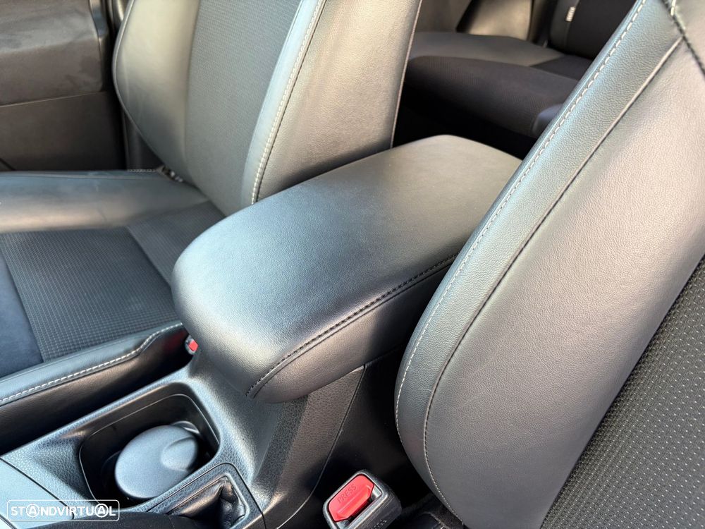 Toyota RAV4 2.5 HSD Comfort+P.Sport - 13