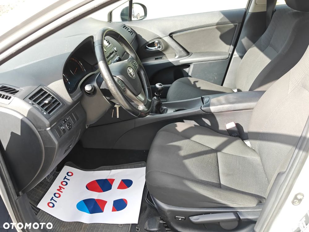 Toyota Avensis 2.0 D-4D Premium - 7