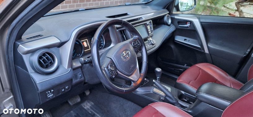 Toyota RAV4 - 5