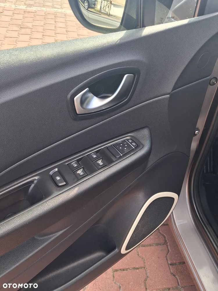 Renault Captur - 14