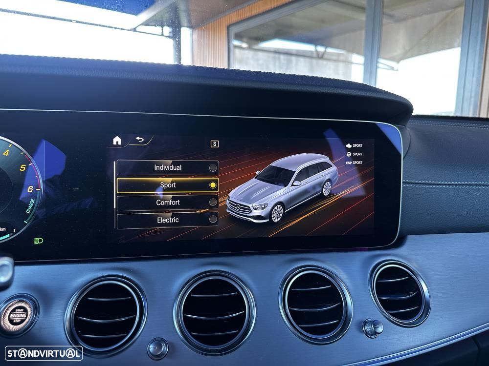 Mercedes-Benz E 300 de AMG Line - 25