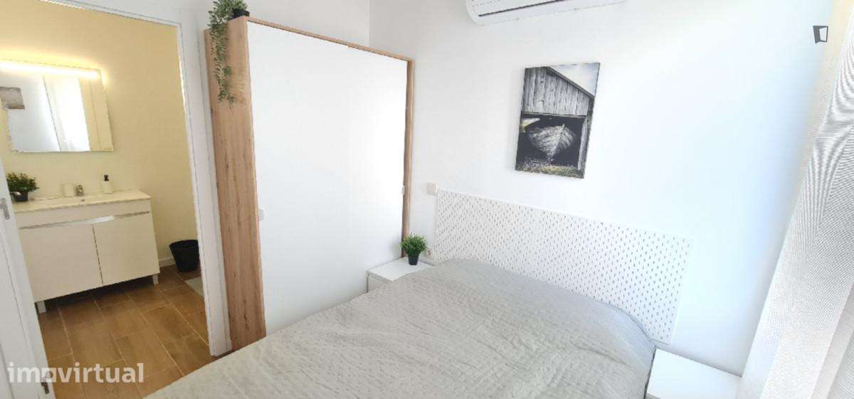 Apartamento com 1 quartos - localizado em Santo Ildefonso Porto - Grande imagem: 4/11