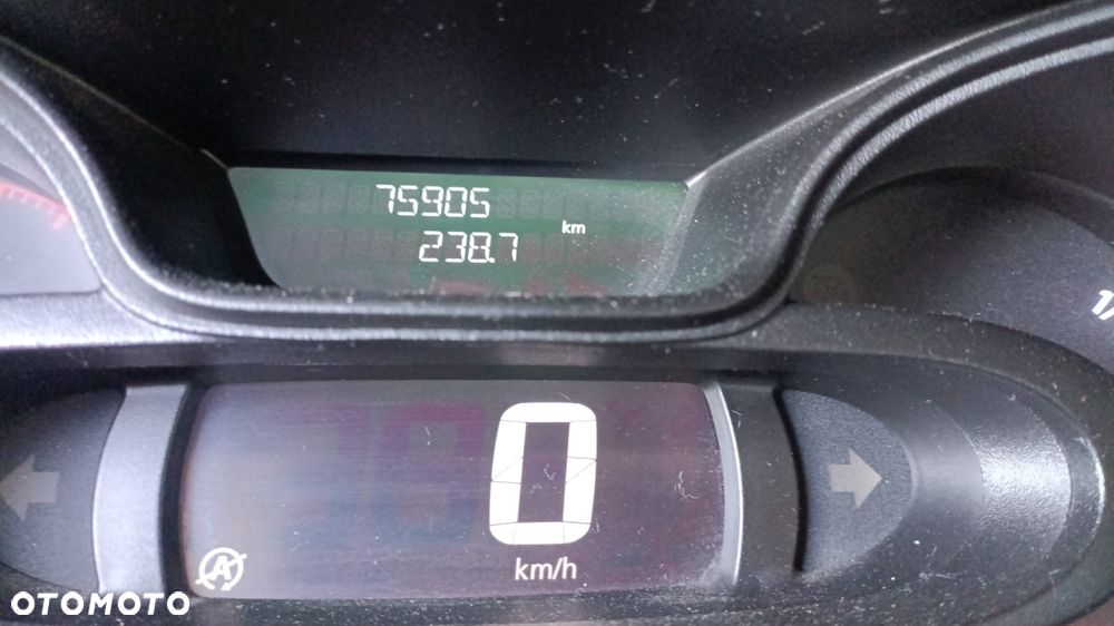Opel Vivaro - 11