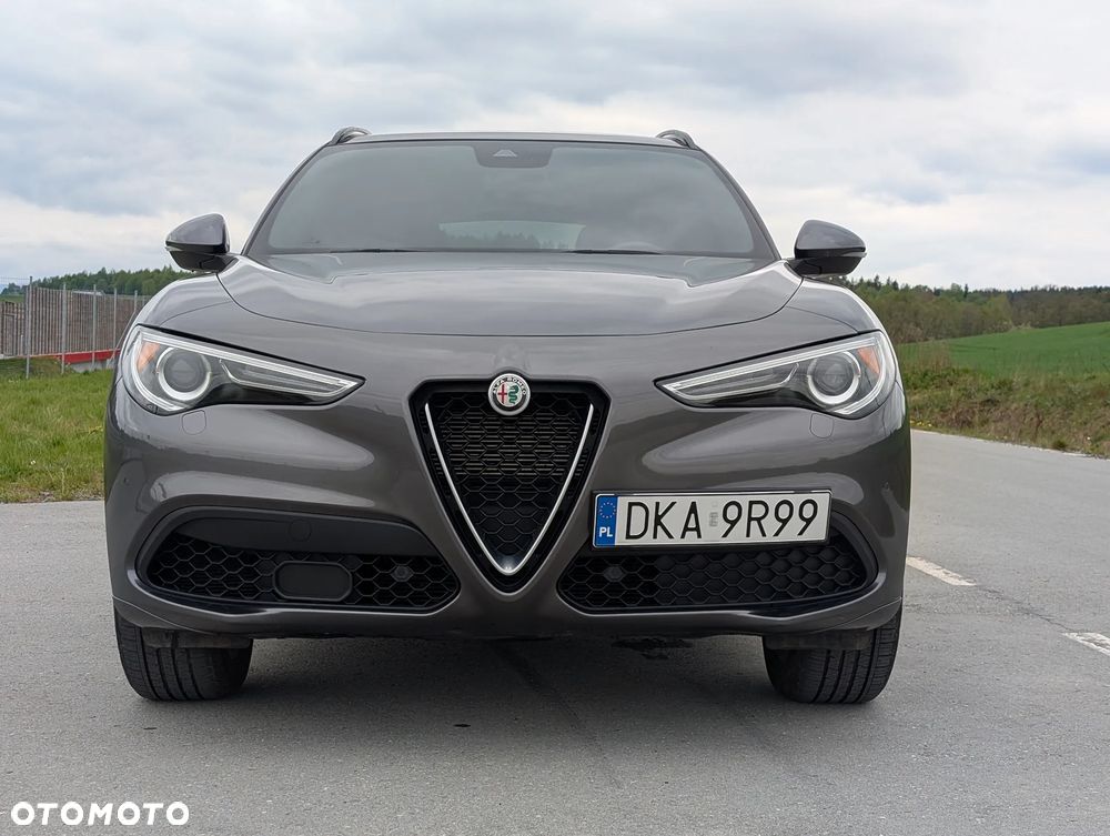 Alfa Romeo Stelvio 2.0 Turbo 16V AT8-Q4 Ti - 5