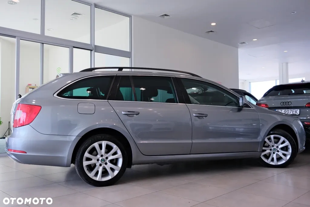 Skoda Superb 2.0 TDI Ambition - 15