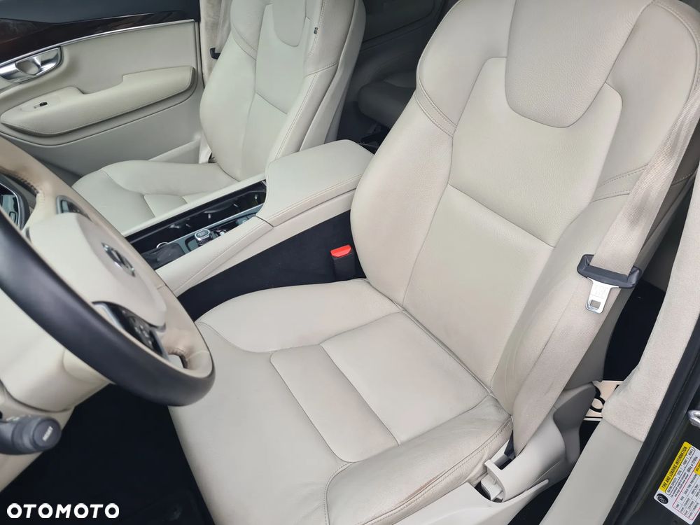 Volvo XC 90 T6 AWD Geartronic Momentum - 16