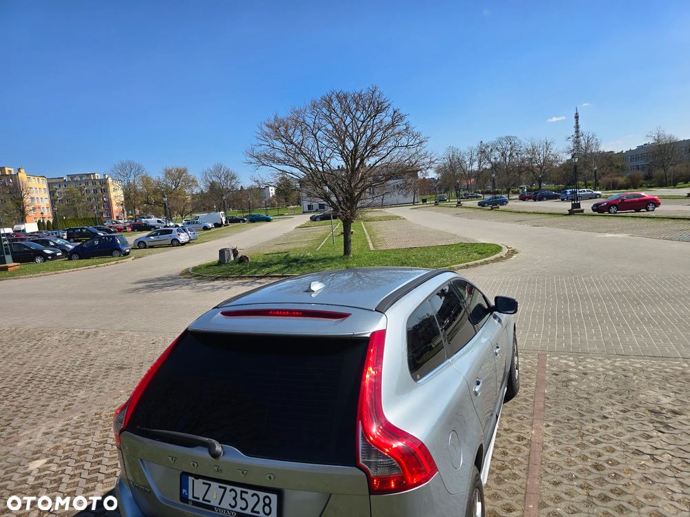 Volvo XC 60 2.4D AWD Momentum - 23