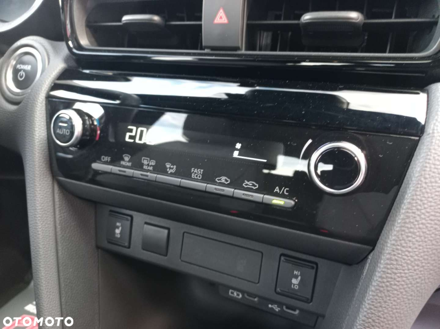 Toyota Yaris Cross - 19