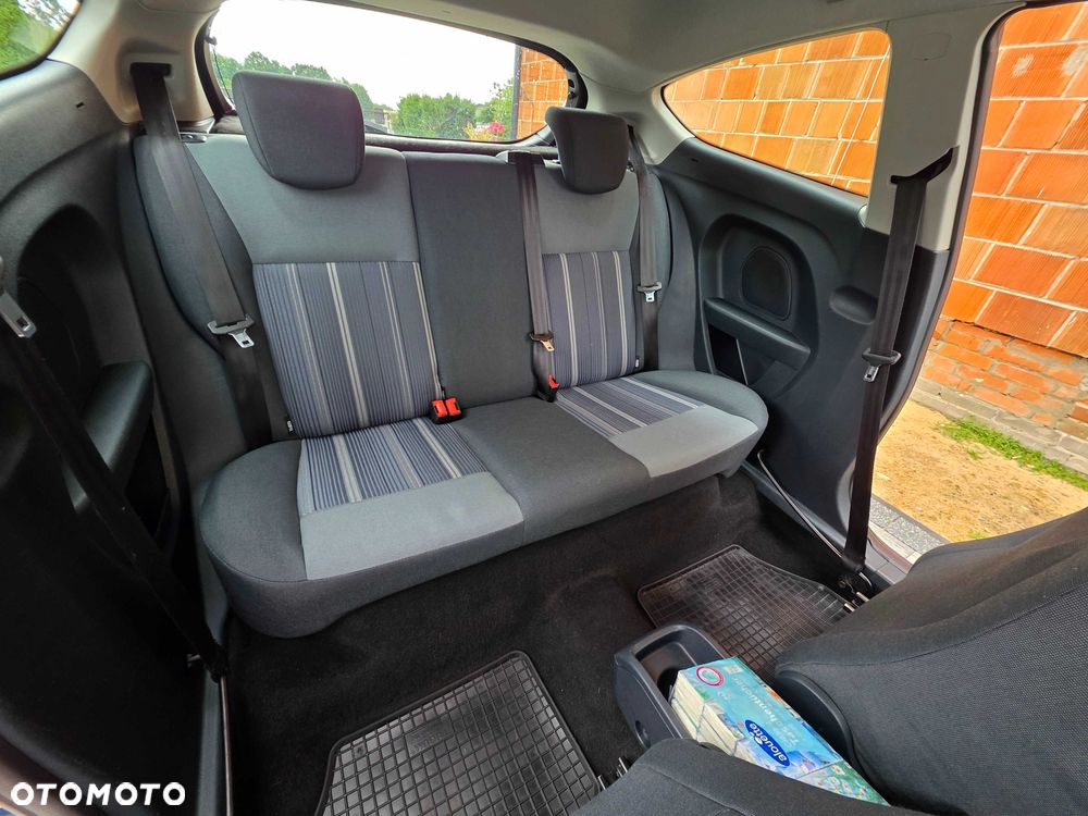 Ford Fiesta - 8