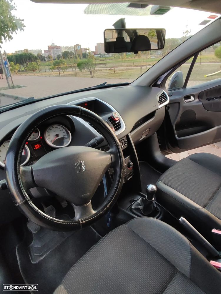 Peugeot 207 SW 1.4 Premium - 6
