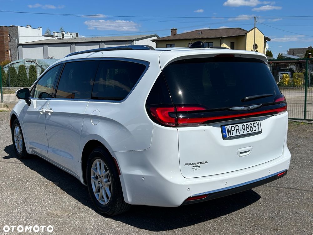 Chrysler Pacifica - 6