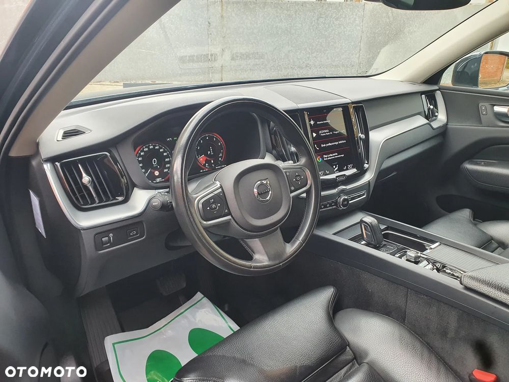 Volvo XC 60 B4 B Geartronic Momentum Pro - 11