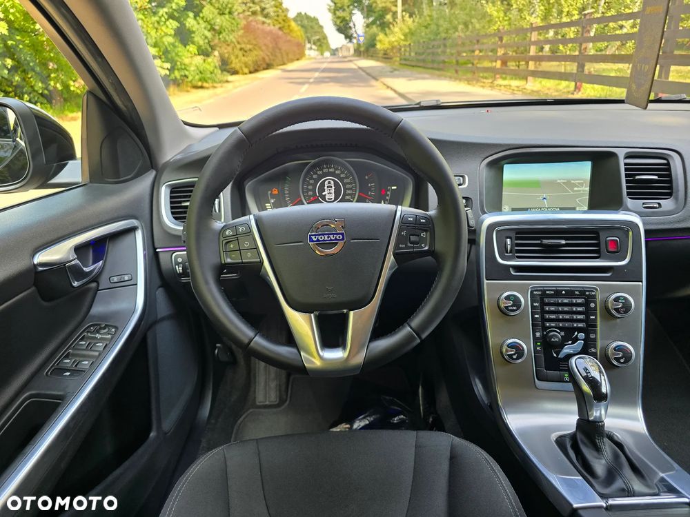 Volvo V60 D3 Geartronic Business Edition - 6