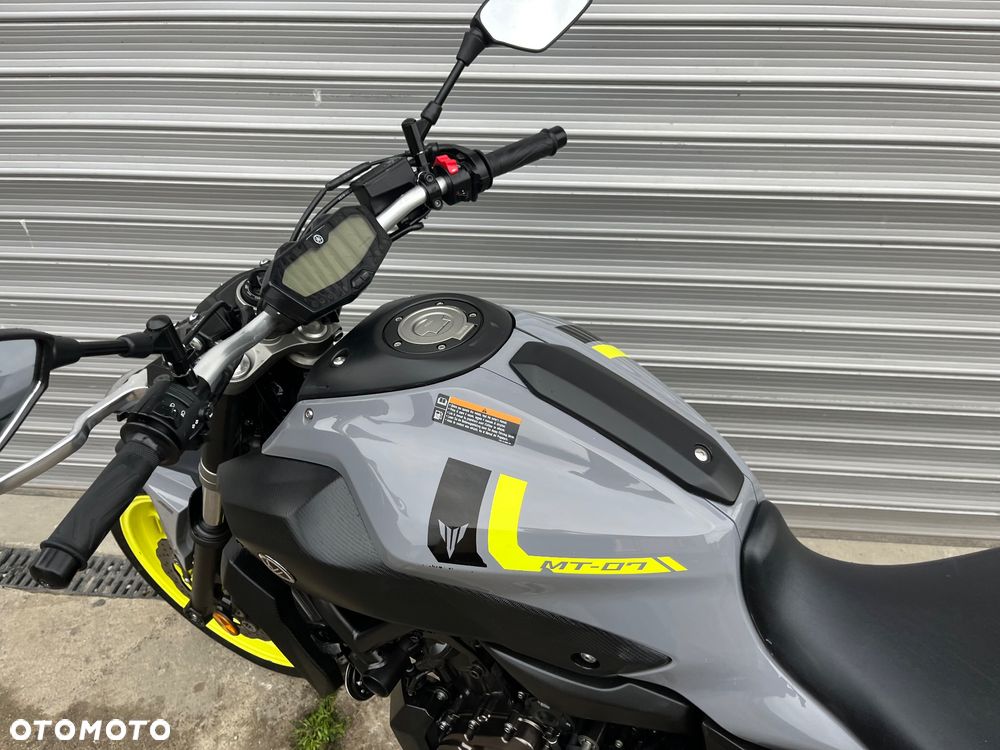 Yamaha MT - 15