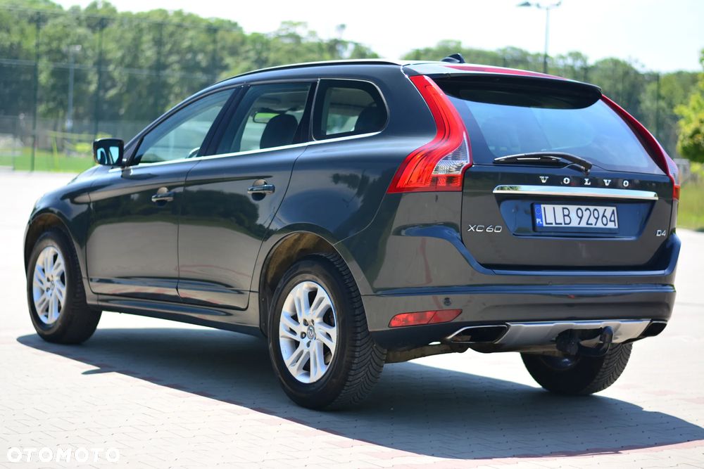 Volvo XC 60 D4 Drive-E R-Design Momentum - 11