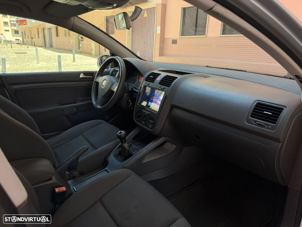 VW Golf 1.9 TDi 6V Trendline AC - 9