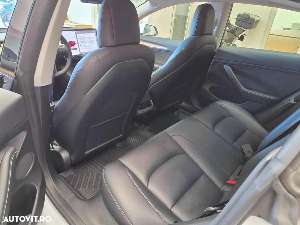 Tesla Model 3 RWD - 13