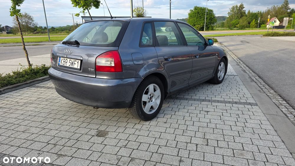 Audi Inny 1.9 TDI Ambiente - 5