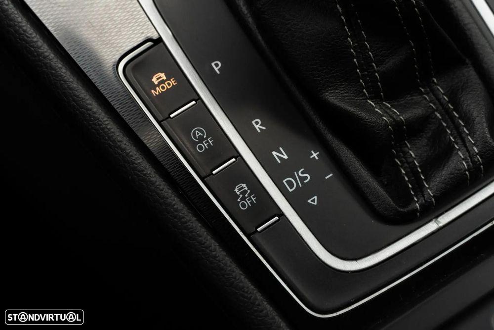 VW Golf 2.0 TDI GTD DSG - 22