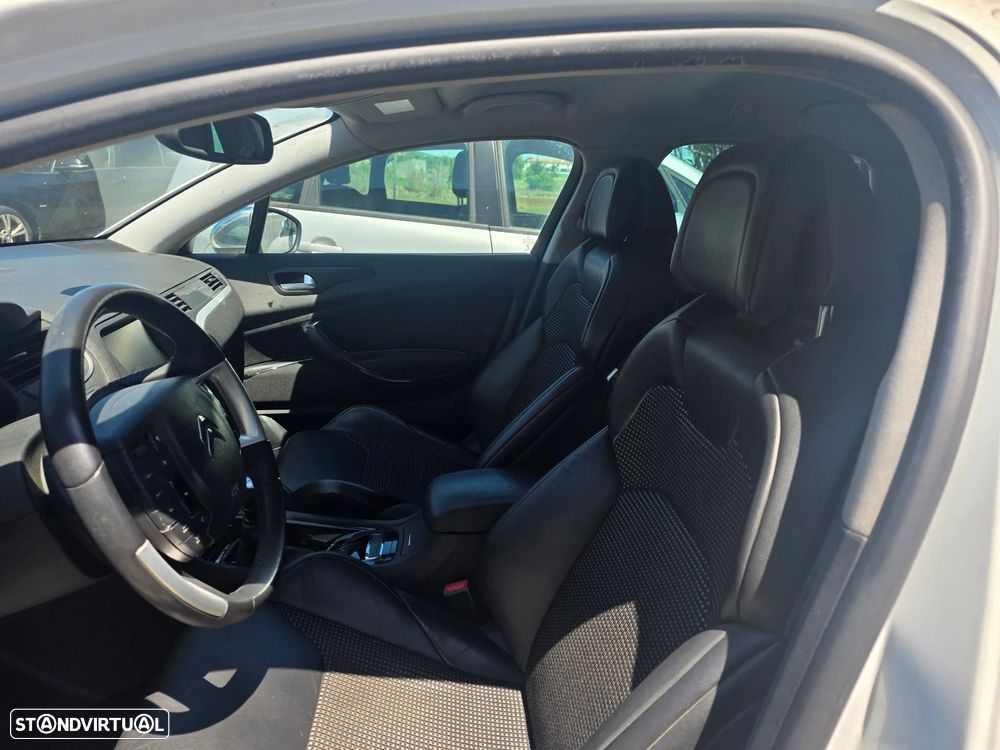 Citroën C5 Tourer 2.0 HDi Séduction 133g - 8