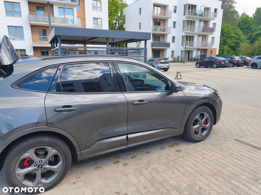 Ford Kuga - 4