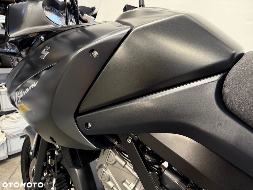 Suzuki V-STROM - 21