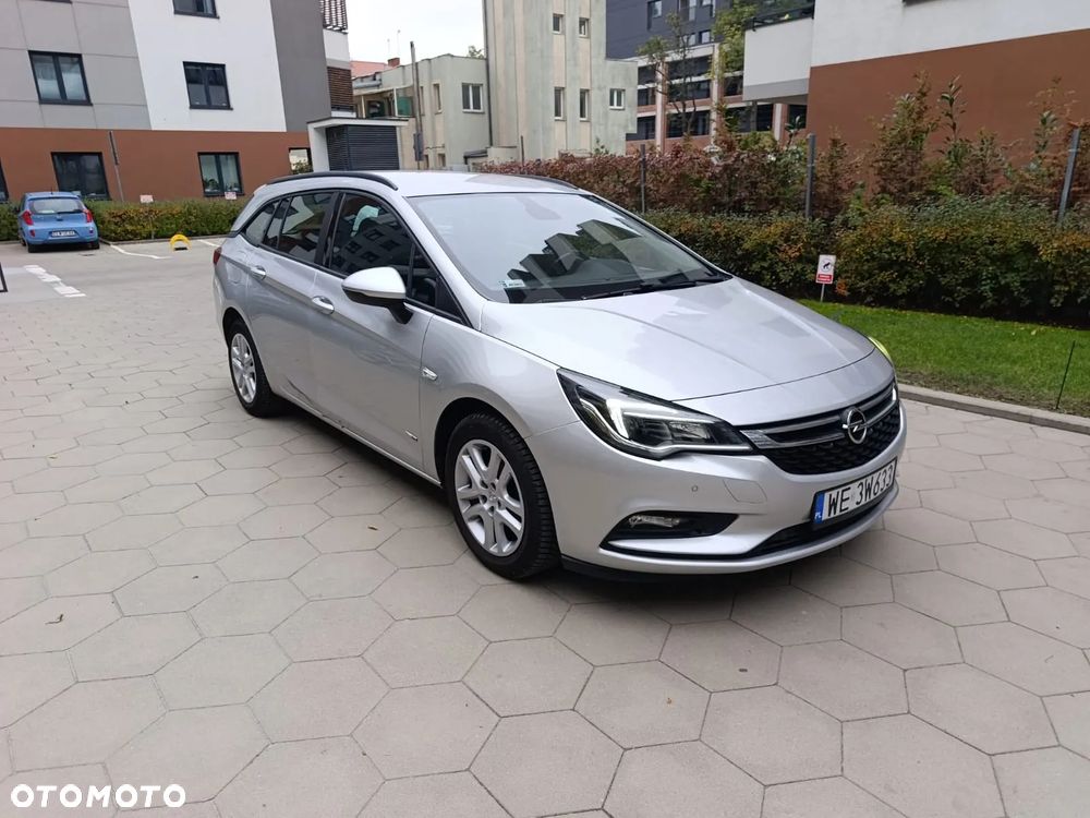 Opel Astra 1.6 CDTI Elite - 4