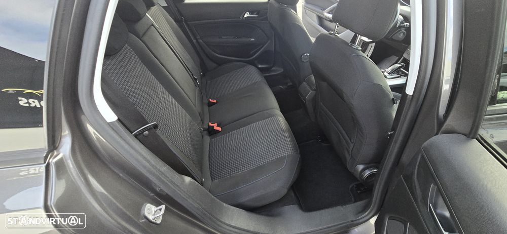 Peugeot 308 SW 1.5 BlueHDi Style EAT8 - 11