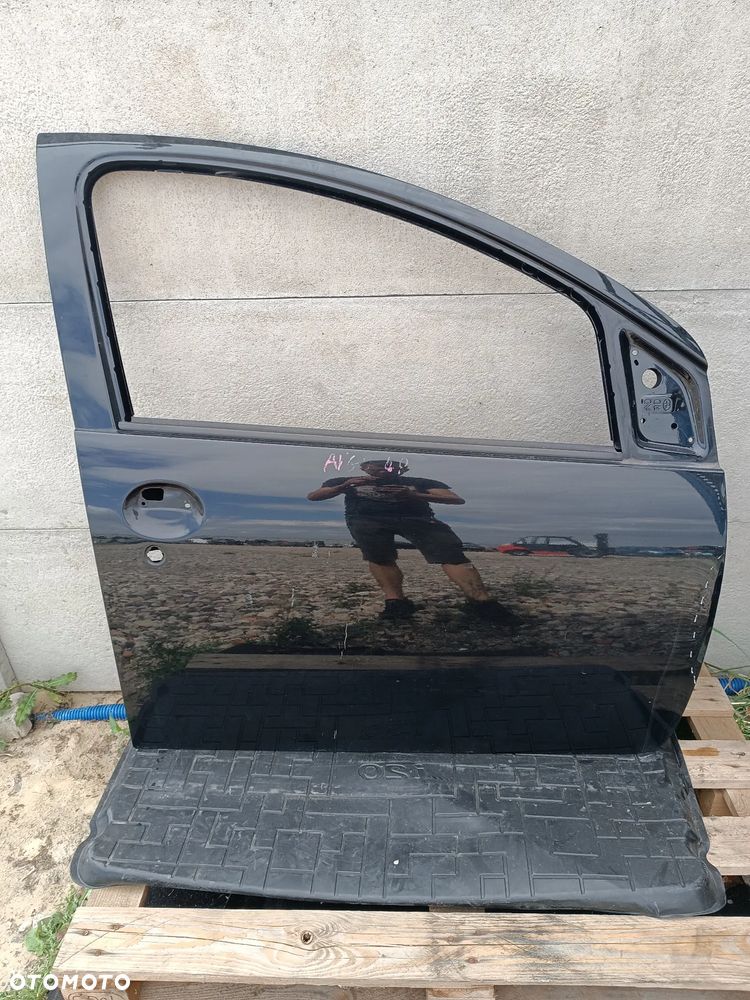 DRZWI PRAWY PRZÓD PRAWE PRZEDNIE  PEUGEOT 107 AYGO I CITROEN C1 - 1