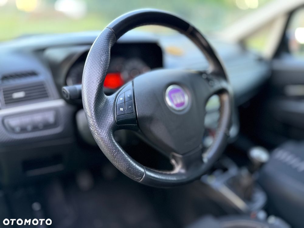 Fiat Grande Punto - 12