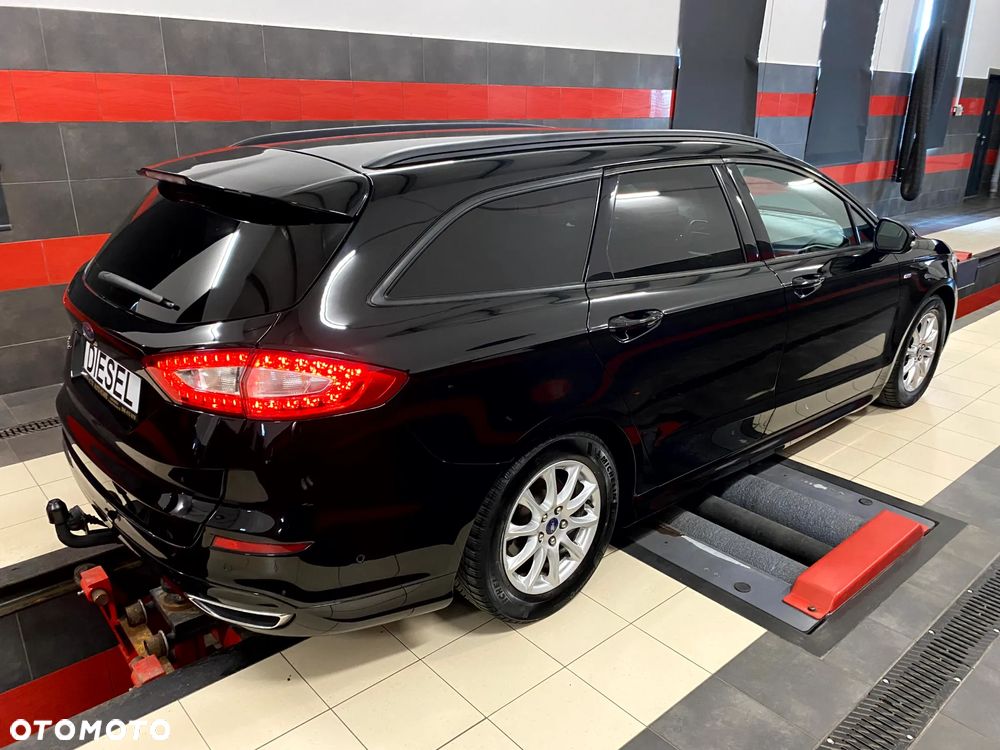 Ford Mondeo 2.0 TDCi STart-Stopp ST-Line - 11