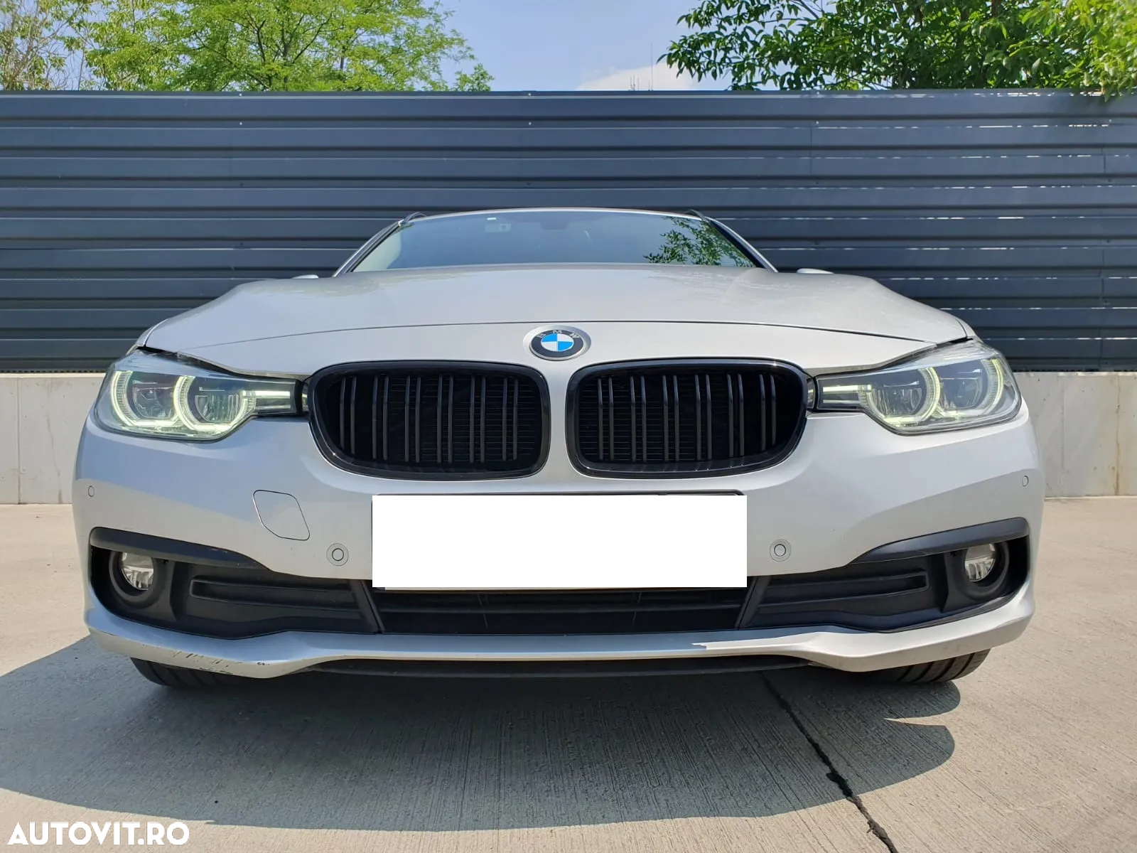 BMW Seria 3 320d Touring xDrive Aut. Advantage - 2