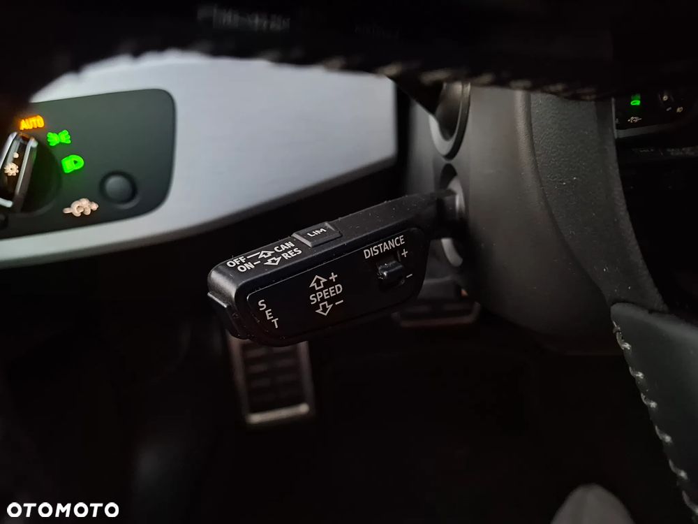 Audi A4 Limousine 2.0 TDI S tronic quattro sport - 25