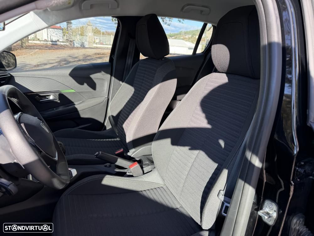 Peugeot 208 PureTech 75 Allure Pack - 10