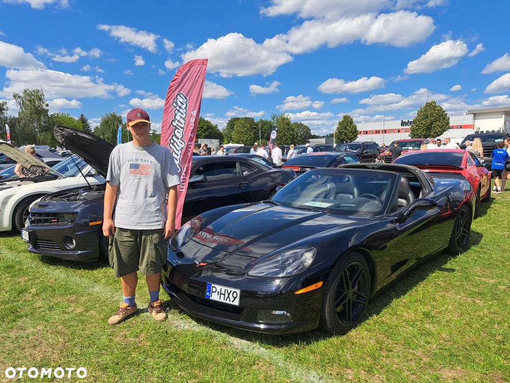 Chevrolet Corvette - 3