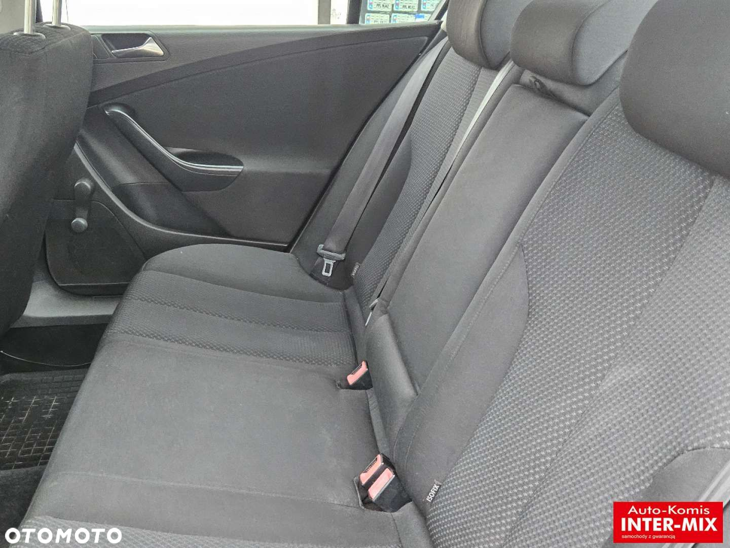 Volkswagen Passat - 24