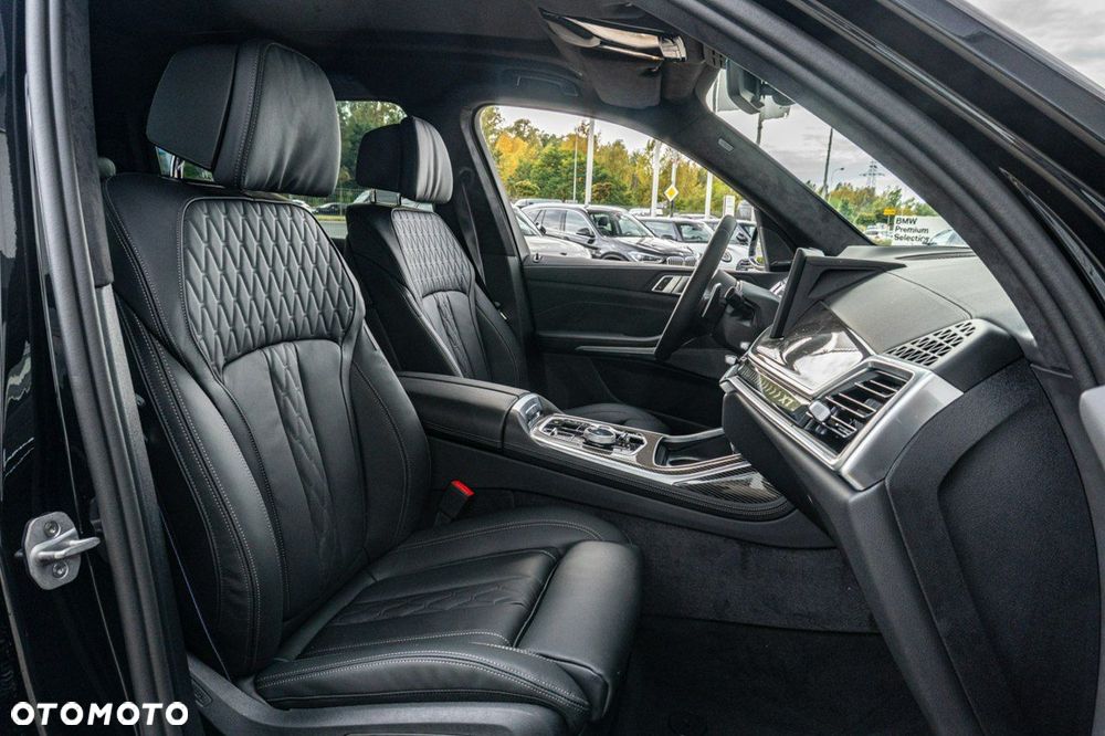 BMW X7 - 14