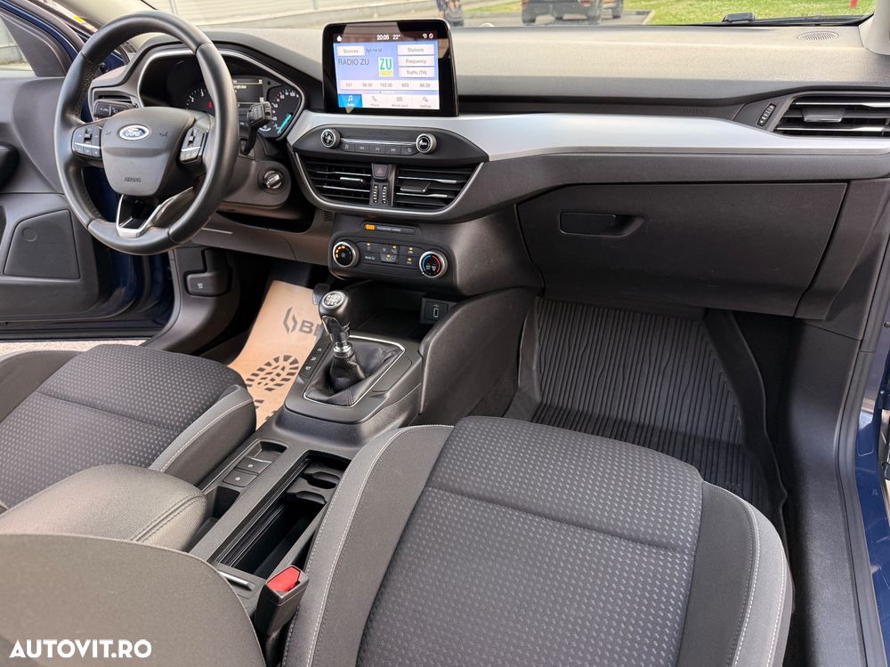 Ford Focus - 12