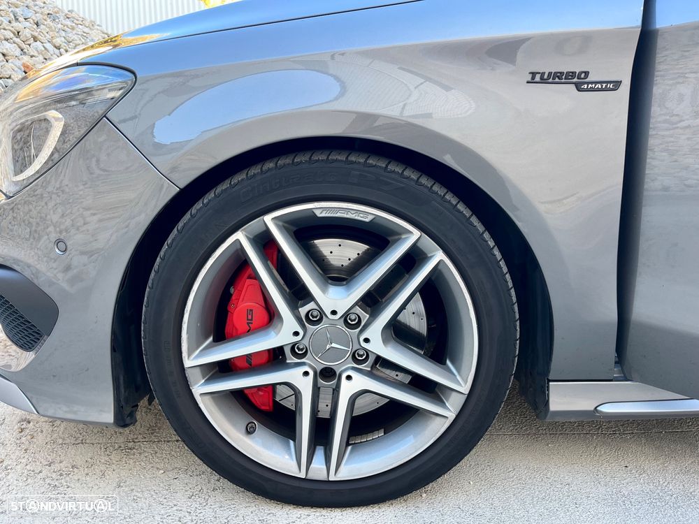 Mercedes-Benz CLA 45 AMG 4Matic 7G-DCT Orange Art Edition - 46