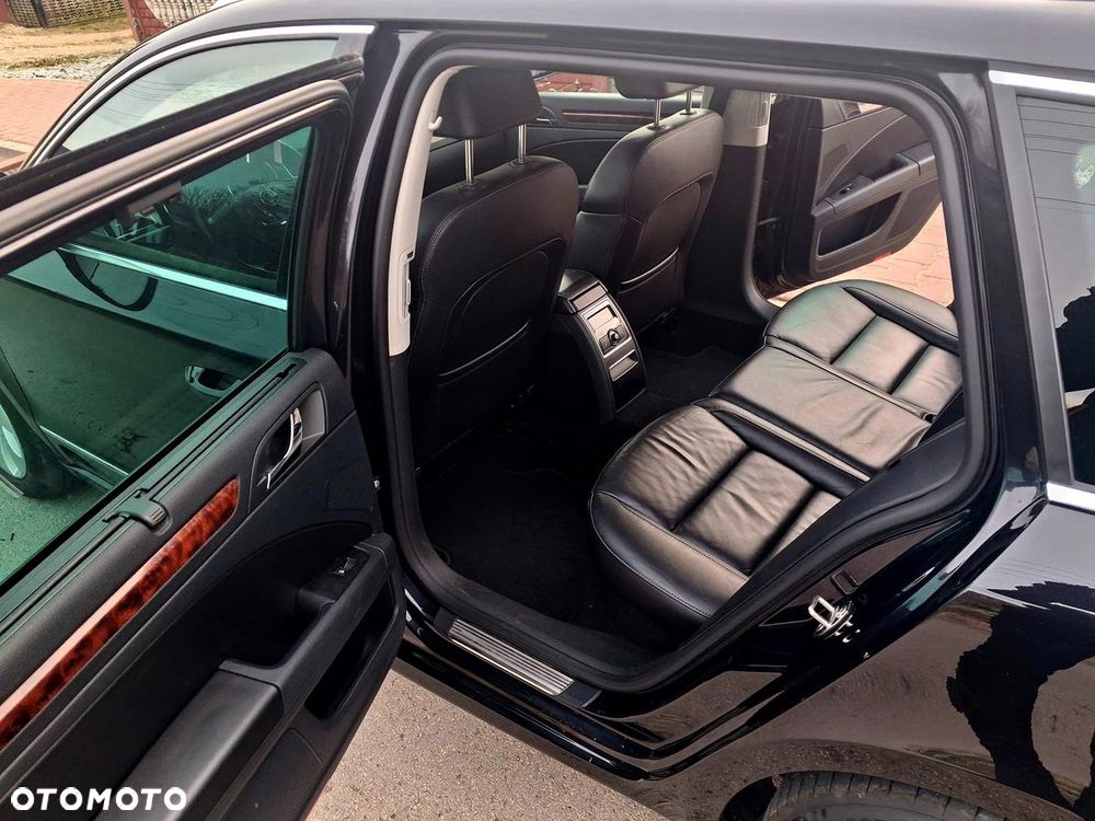 Skoda Superb 1.6 TDI GreenLine - 23