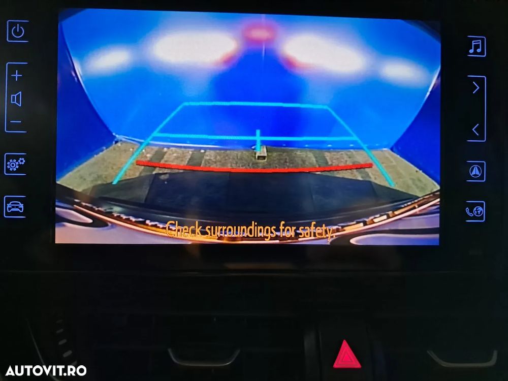 Toyota C-HR 1.8 HSD 4x2 CVT C-enter - 11