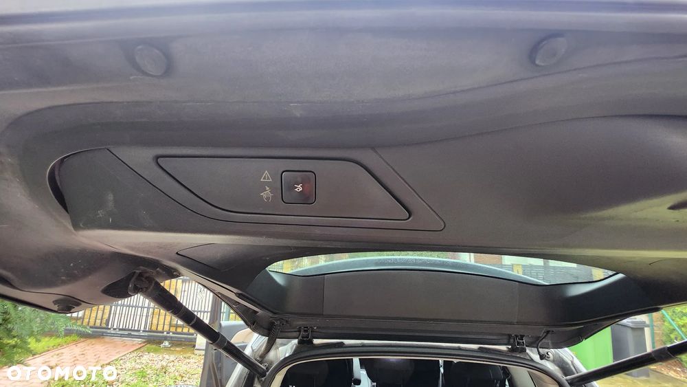 Citroën C4 Grand Picasso 2.0 BlueHDi Exclusive - 23