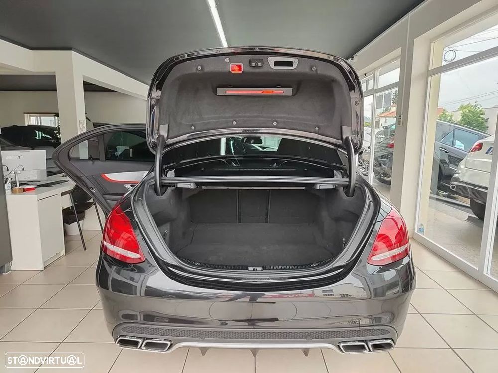 Mercedes-Benz C 63 AMG S - 8