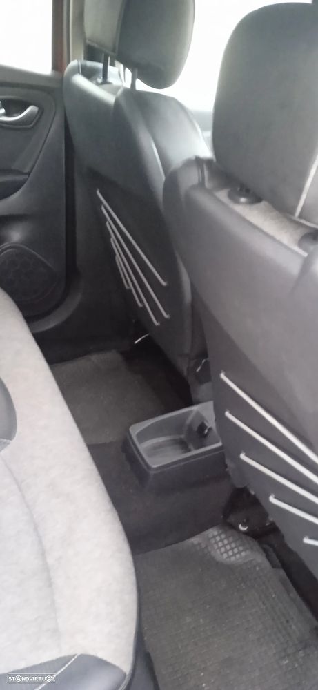 Renault Captur 0.9 TCE Exclusive - 10