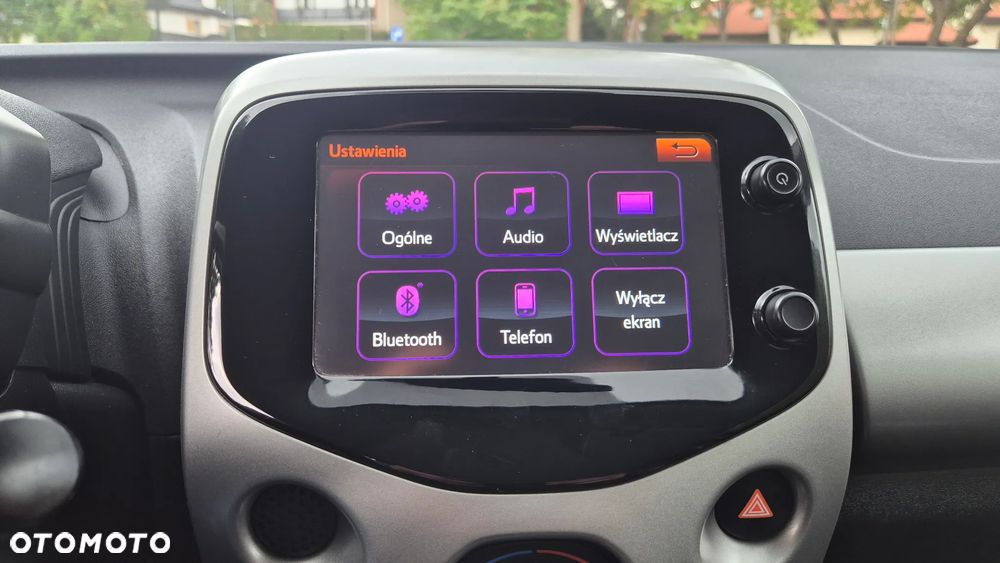Toyota Aygo x-clusiv - 26