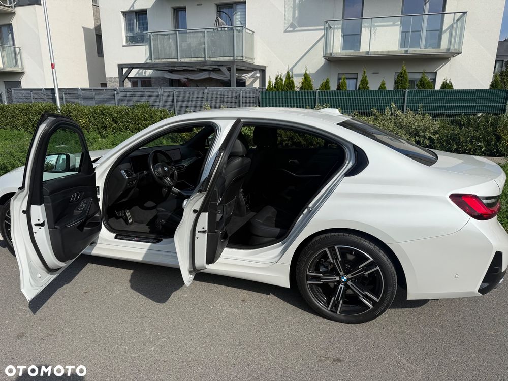 BMW Seria 3 320d xDrive M Sport sport - 22