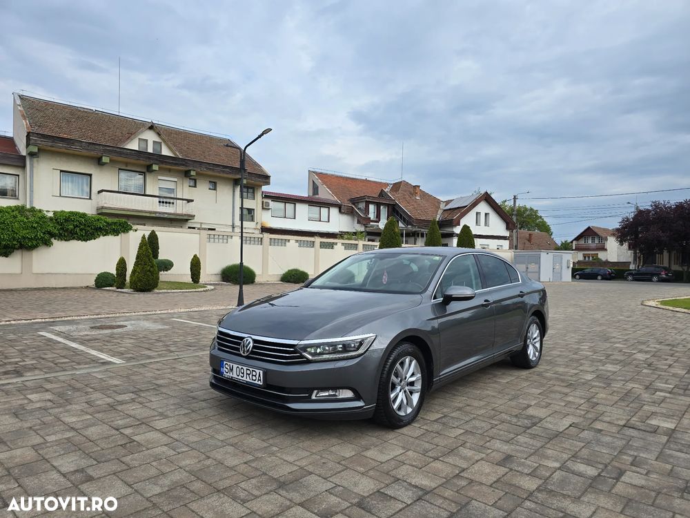 Volkswagen Passat 2.0 TDI DSG Comfortline - 36