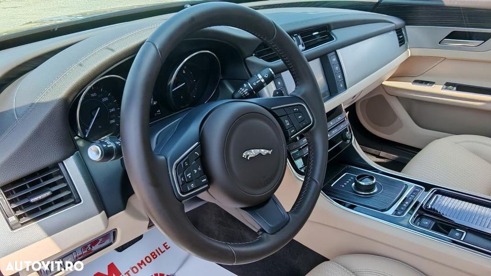 Jaguar XF 20d AWD Aut. Prestige - 24